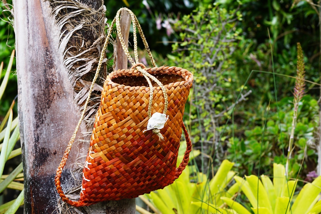 AllFlax - traditional flax weaving: pikau/backpacks