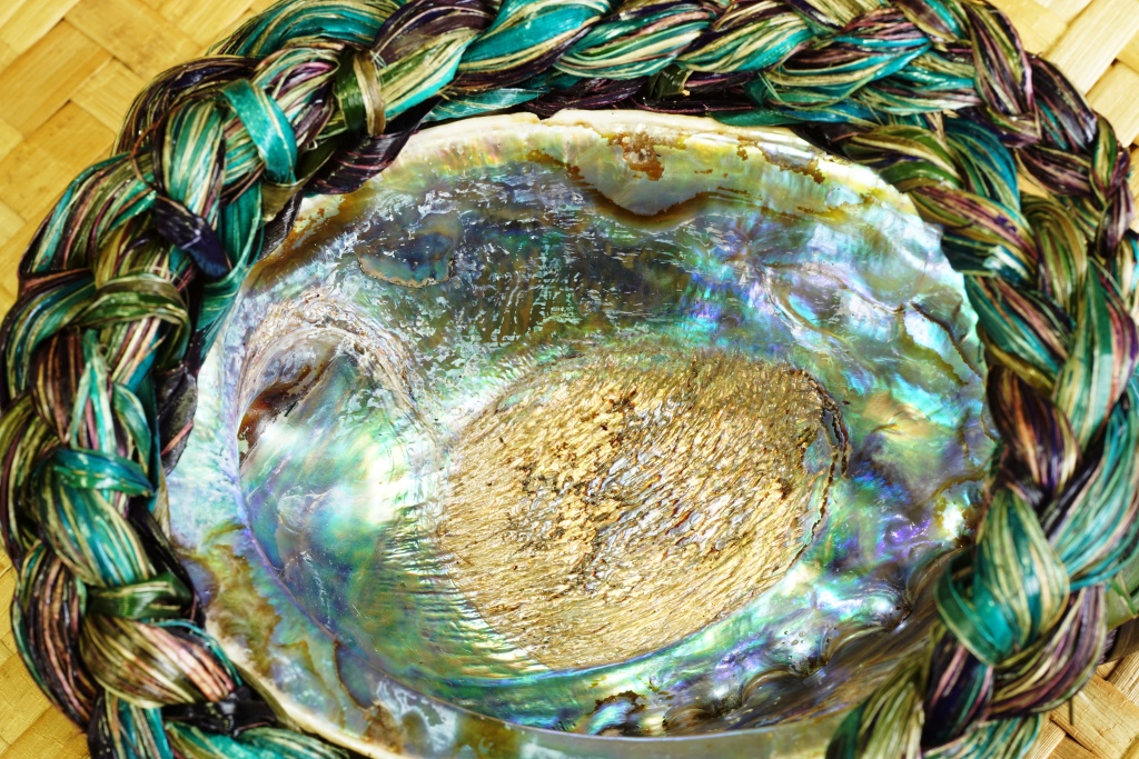 AllFlax commissions and orders - paua shells