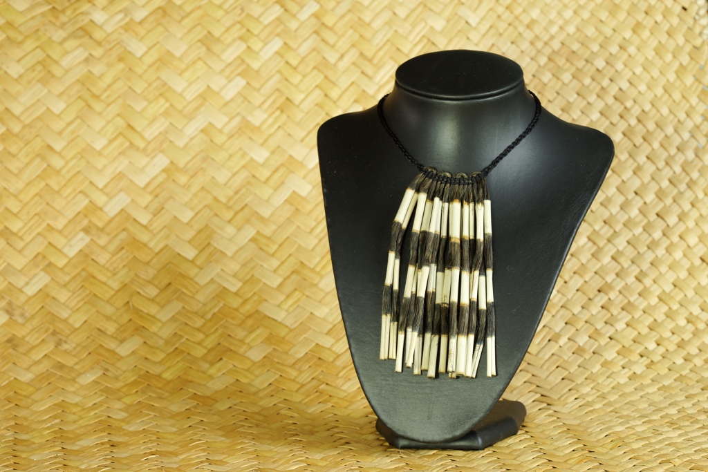 AllFlax - contemporary flax weaving: necklaces