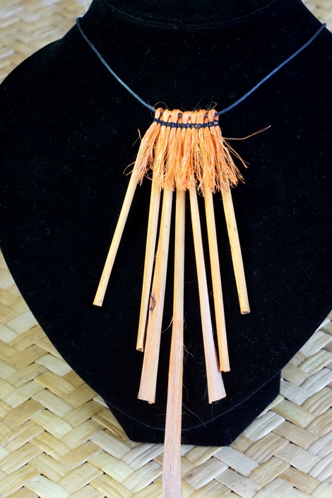 AllFlax - contemporary flax weaving: necklaces