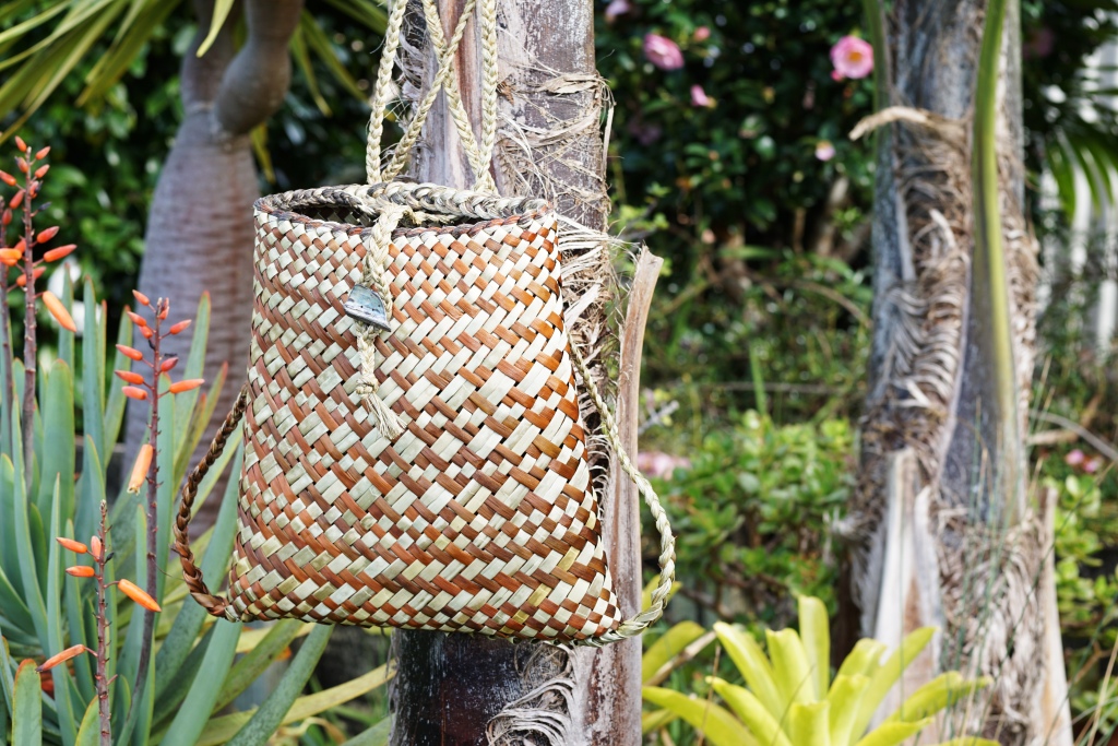 AllFlax - traditional flax weaving: pikau/backpacks