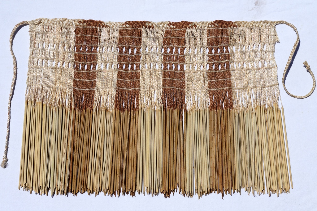 Traditional flax weaving: kahu pokowhiwhi - All Flax