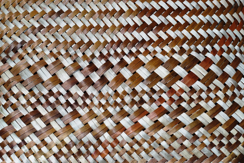 AllFlax - traditional flax weaving: kete