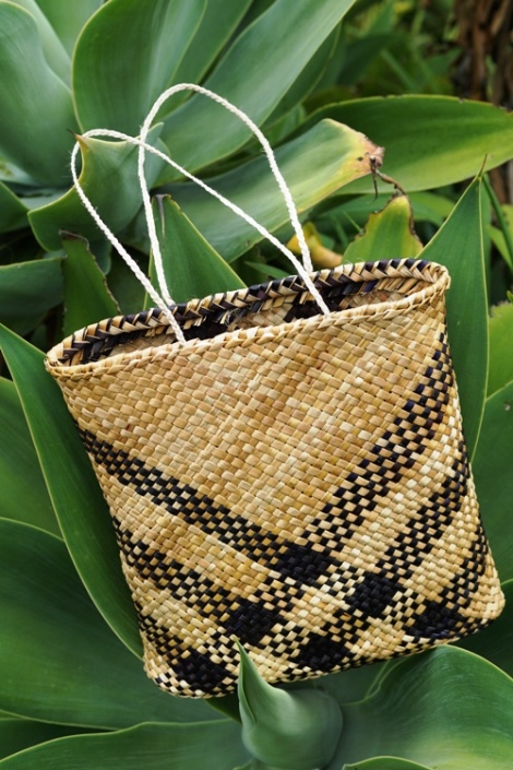 AllFlax - traditional flax weaving: kete