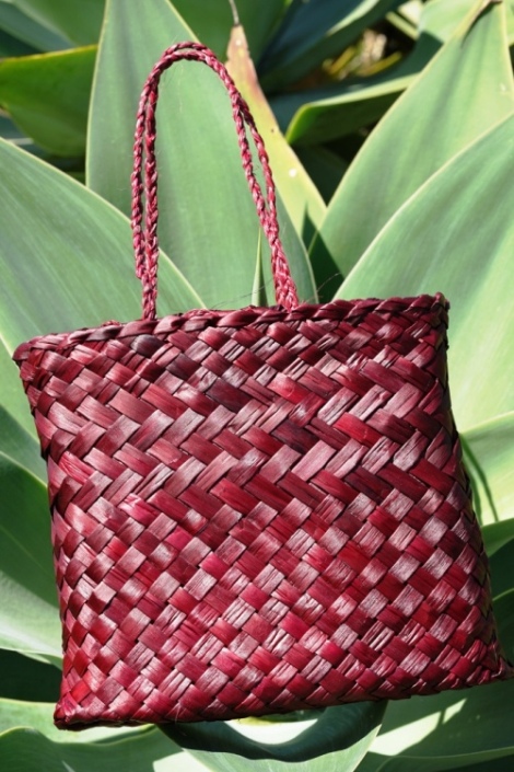 Kete by Allflax, Wendy Naepflin - traditional flax weaving based in ...